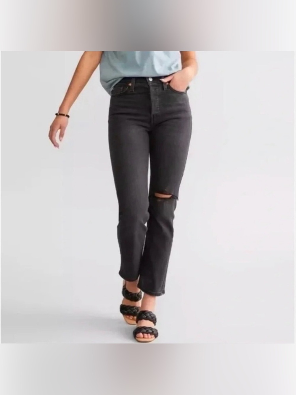 Levi's Premium Wedgie Straight Distressed Black‎ Jeans - size 26